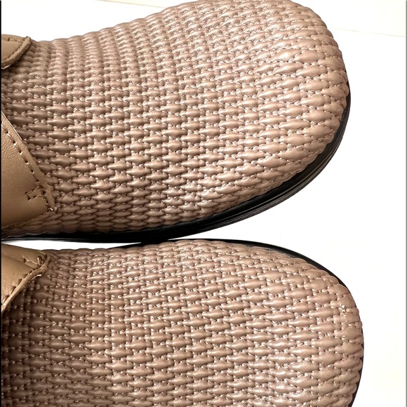 Propet Stretchable Olivia Comfort Shoe Wide 2E - Picture 11 of 12